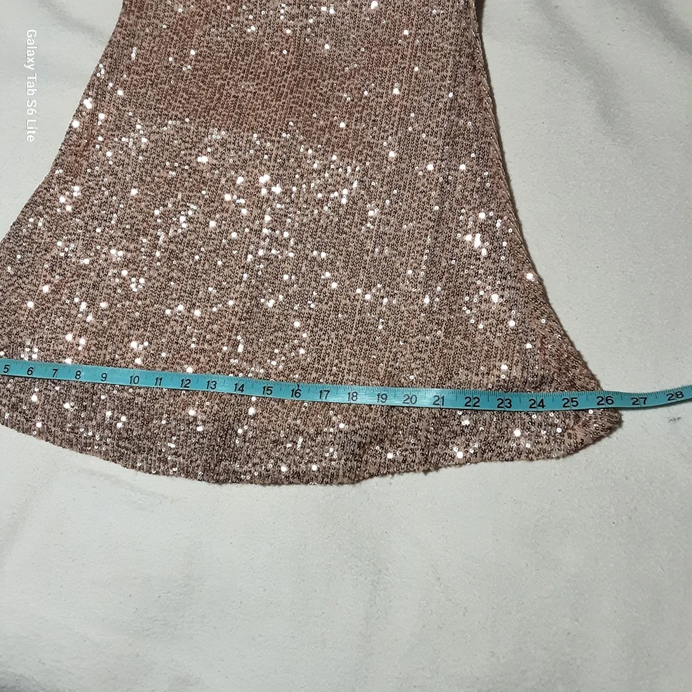 A ARFAR Elegant Sequin Gown Size S. - Picture 11 of 11